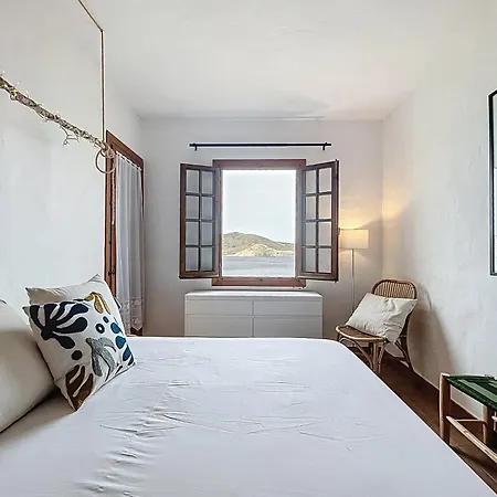 Roca Fornells, P131 *