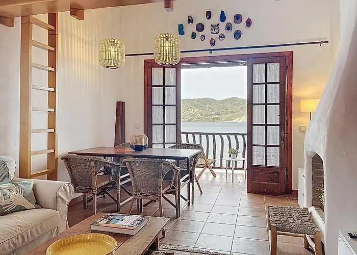 Roca Fornells, P131 * Fornells (Menorca)